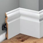 Balta MDF grindjuostė 11,5 cm aukščio